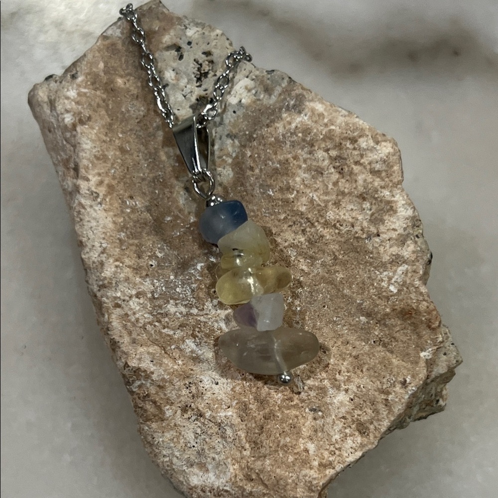 Silver Multi-Stone Agate Pendant Necklace